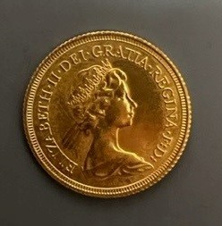 A QEII 1980 gold sovereign.